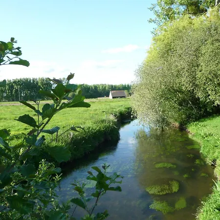 Du Marais A La 公寓 莱赛